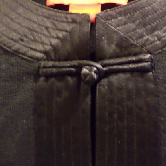 SHANGHAI TANG - Mandarin Neckline -Black ~100% Wool ~ Size: Large (Slim fit) - Picture 5 of 7